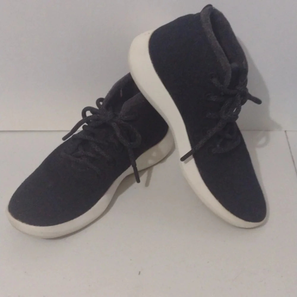 Allbirds Black  women's shoes size 9